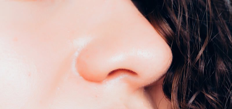 5 Razões principais pelas quais as pessoas querem mudar o nariz