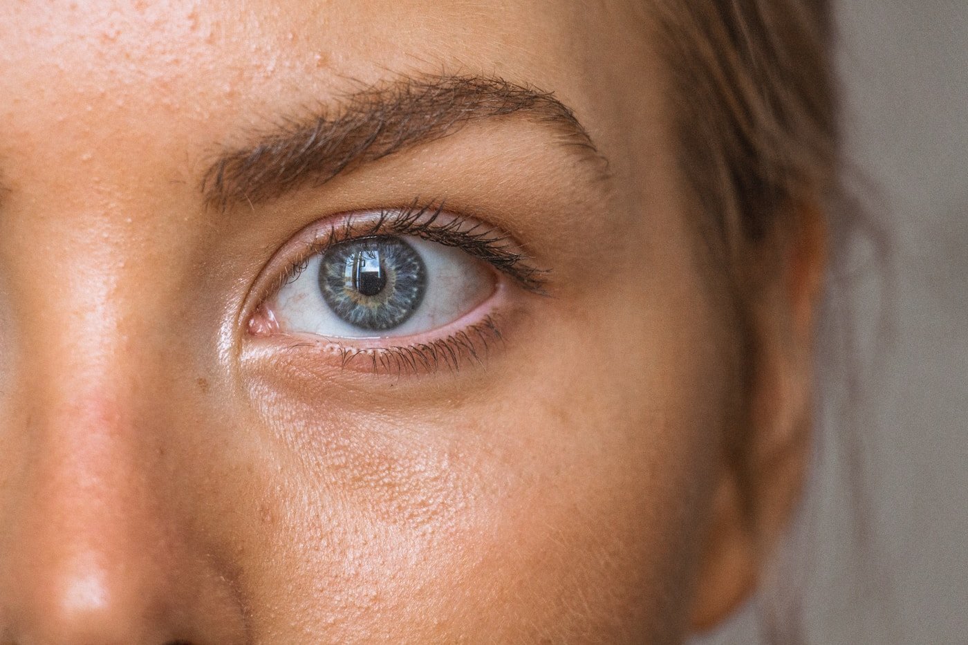 close up photo of persons eye